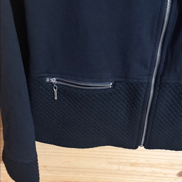 Roz & Ali Women's Black Textured Blazer - Picture 4 of 5